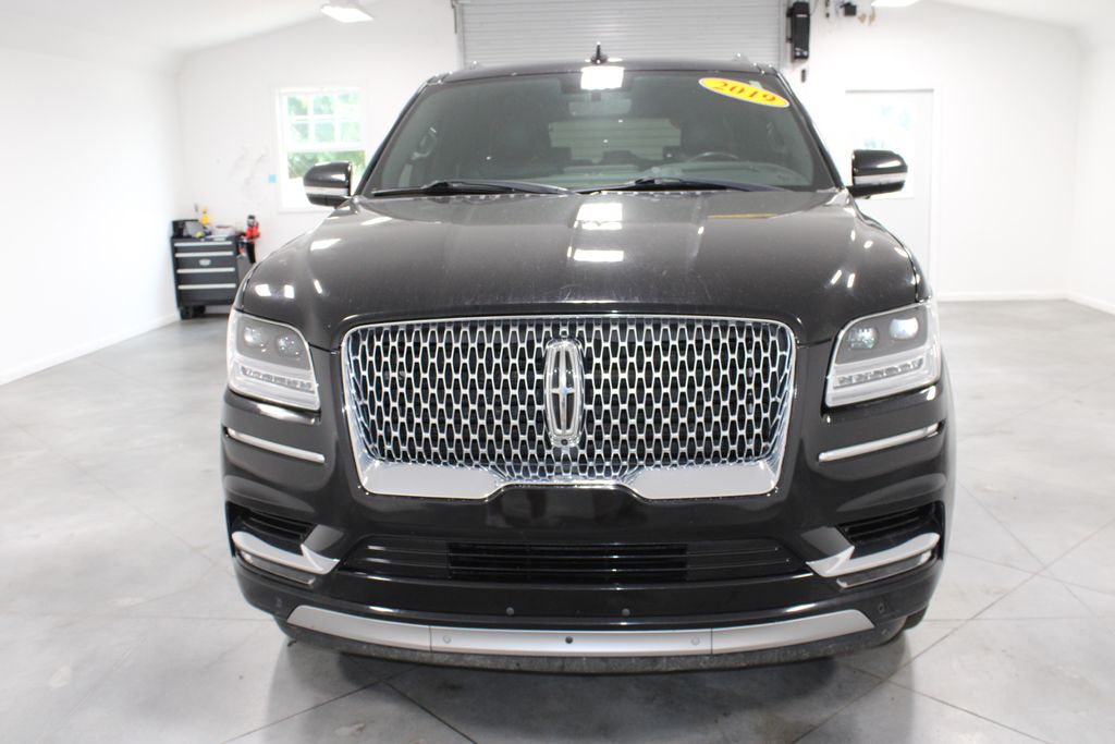 2019 Lincoln Navigator L Reserve photo 2