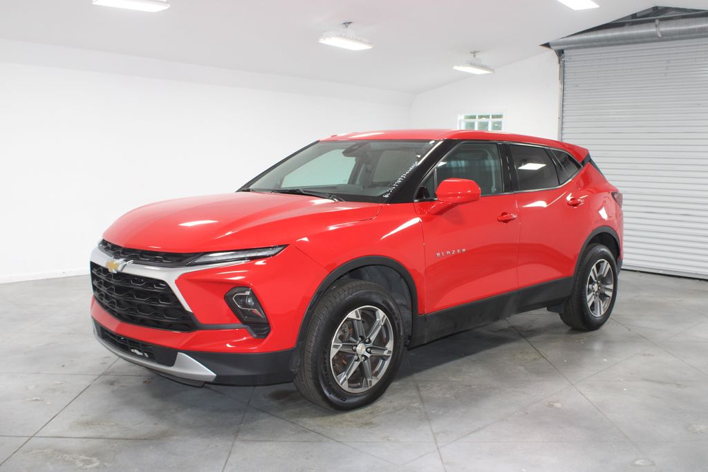 2024 Chevrolet Blazer 2LT photo 3