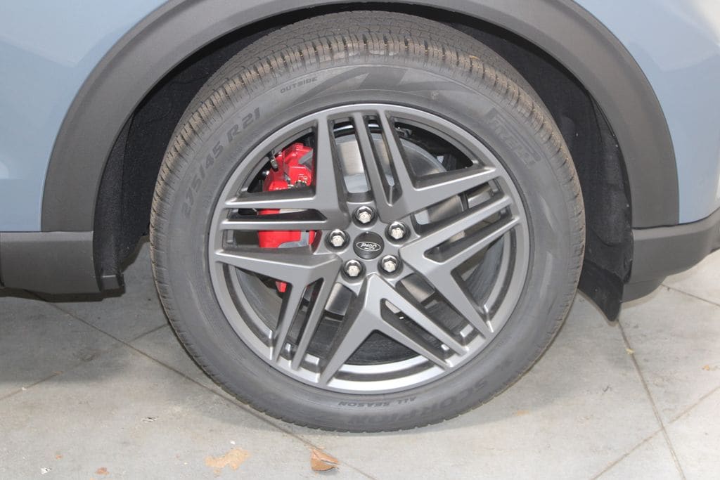 2026 Ford Explorer ST-Line - Photo 12