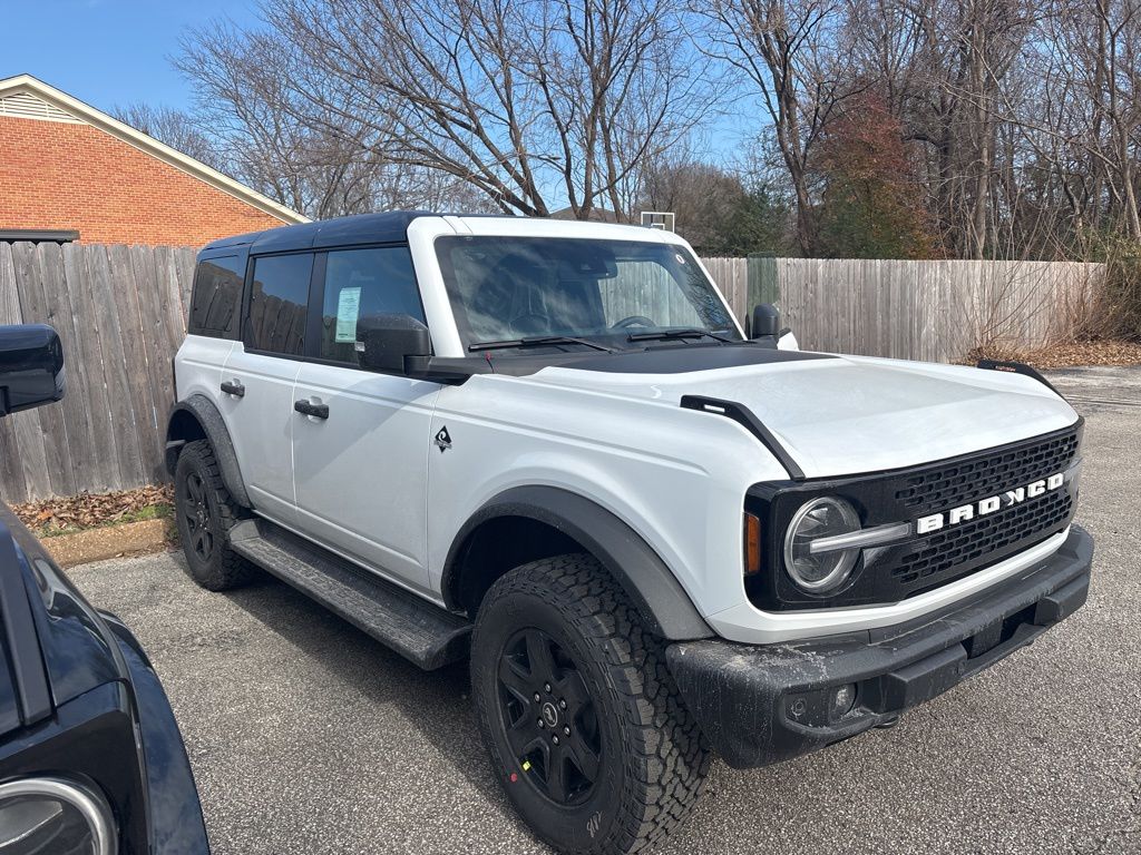 2025 Ford Bronco 4-Door Outer Banks's photo