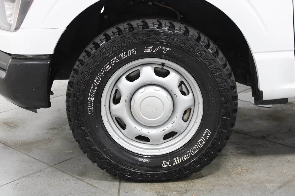 2023 Ford F-150 XL - Photo 18