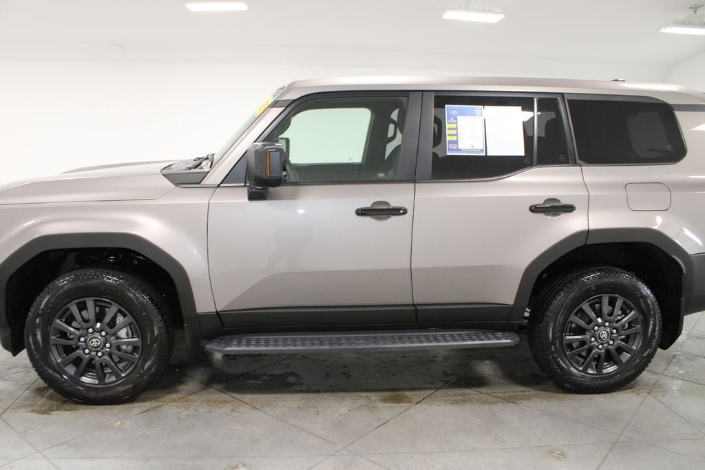 2025 Toyota Land Cruiser 6