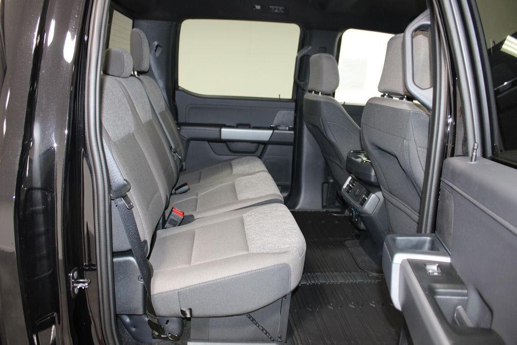 2025 Ford F-150 XLT - Photo 34