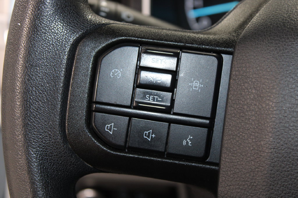 2023 Ford F-150 XL - Photo 32