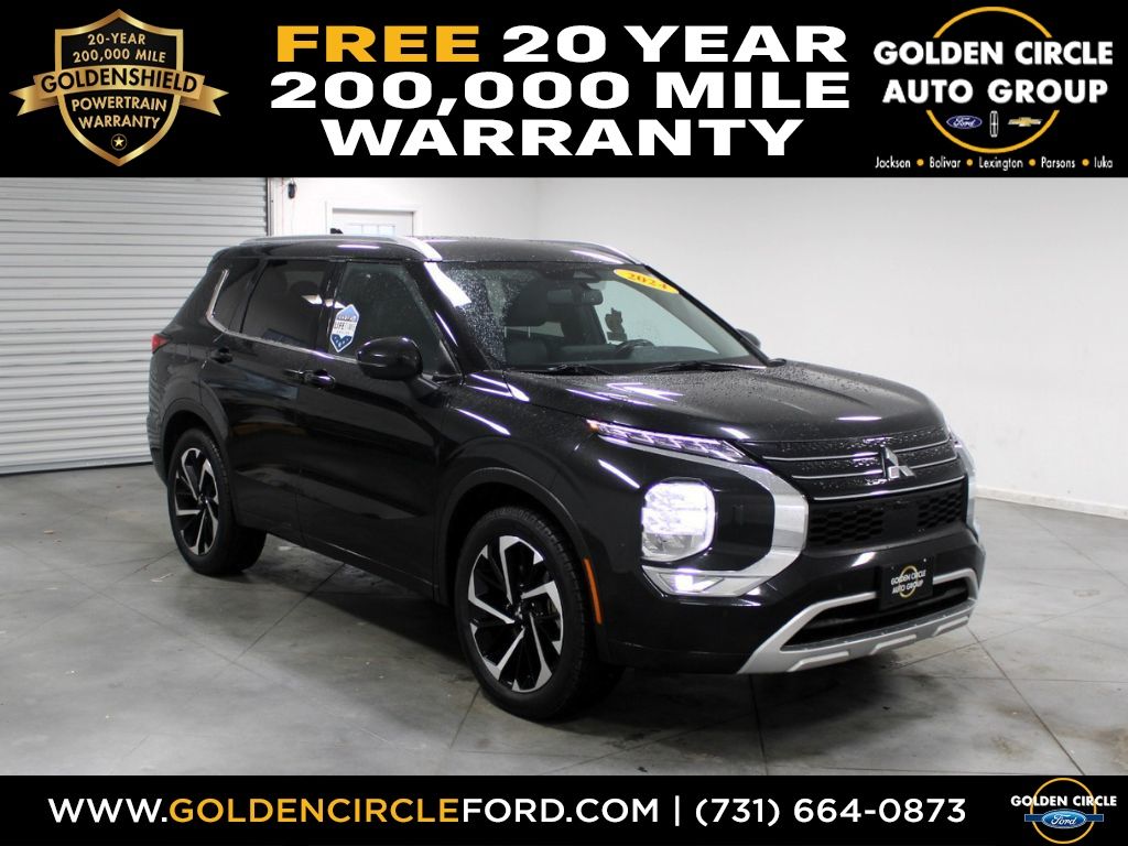 2024 Mitsubishi Outlander SEL's photo