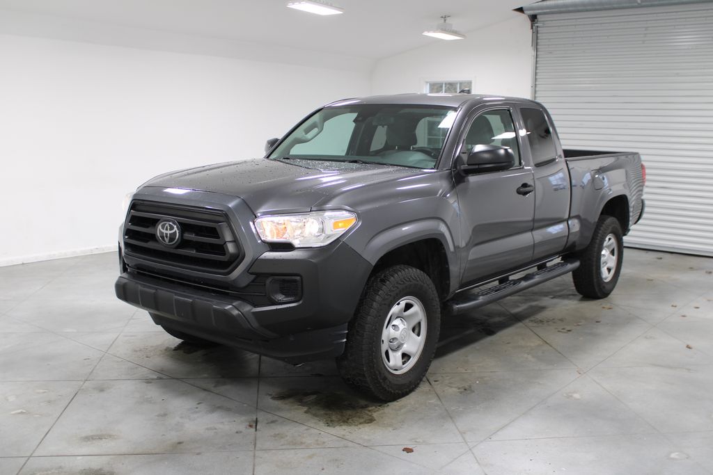 2022 Toyota Tacoma SR photo 3