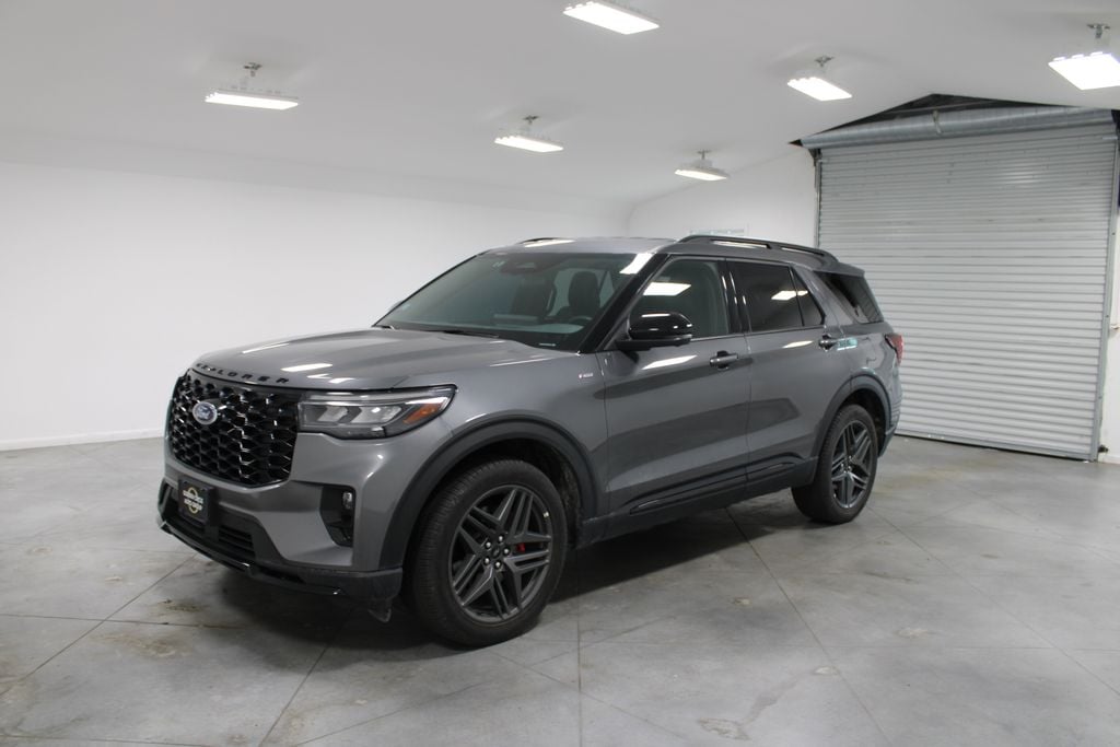 Used 2025 Ford Explorer ST-Line SUV