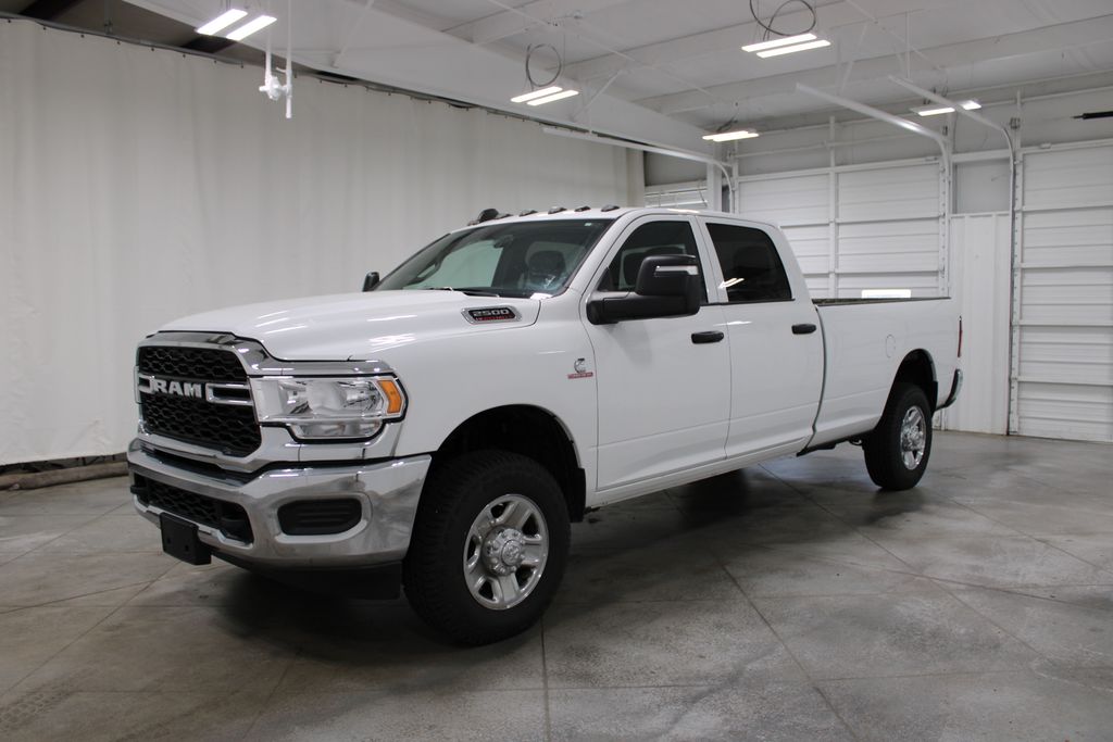2023 Ram 2500 Tradesman photo 3