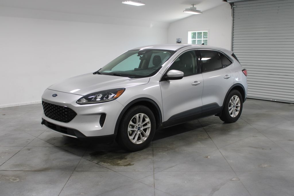 2020 Ford Escape SE photo 3