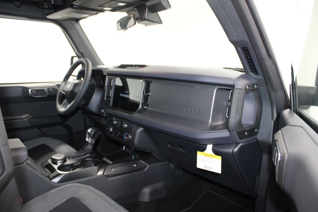 2025 Ford Bronco 4-Door Base - Photo 23