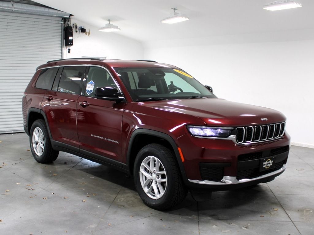 Used 2023 Jeep Grand Cherokee L Laredo SUV