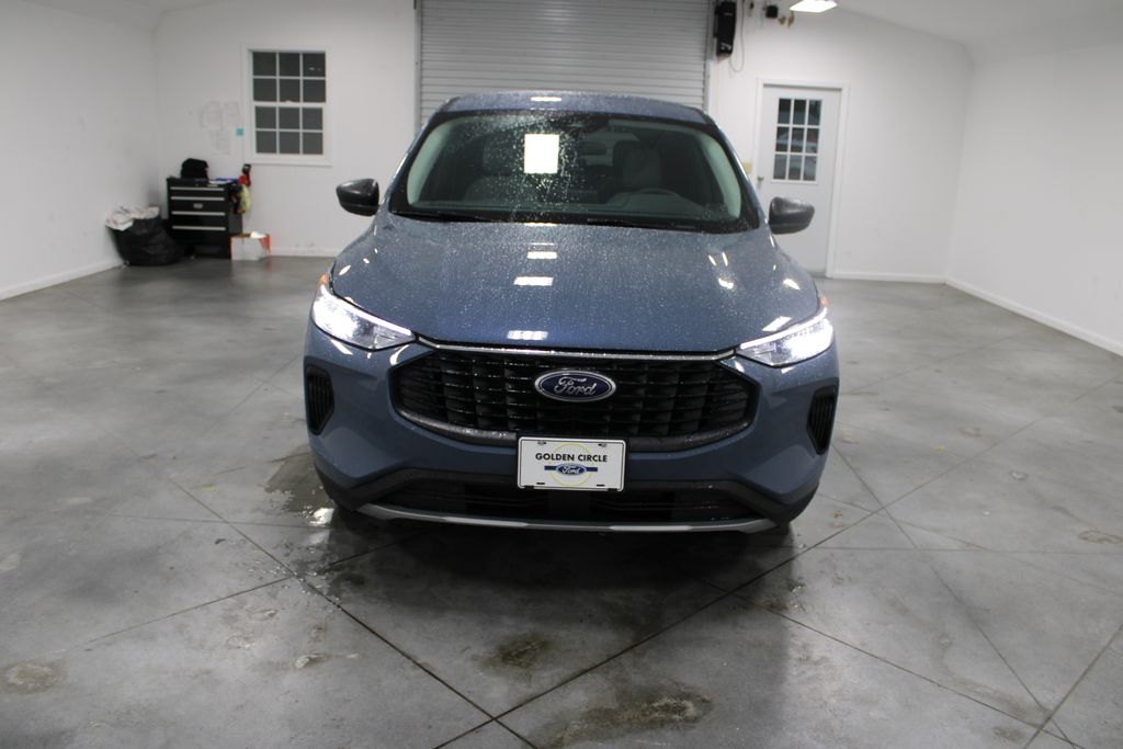 2025 Ford Escape Active photo 2