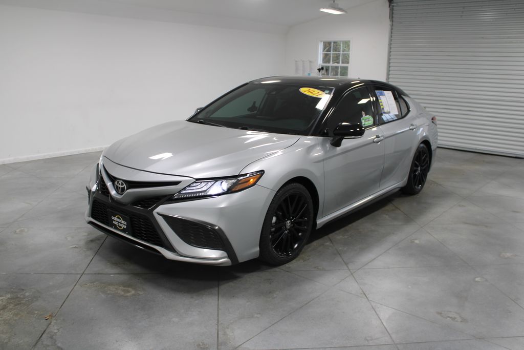 2021 Toyota Camry XSE photo 3