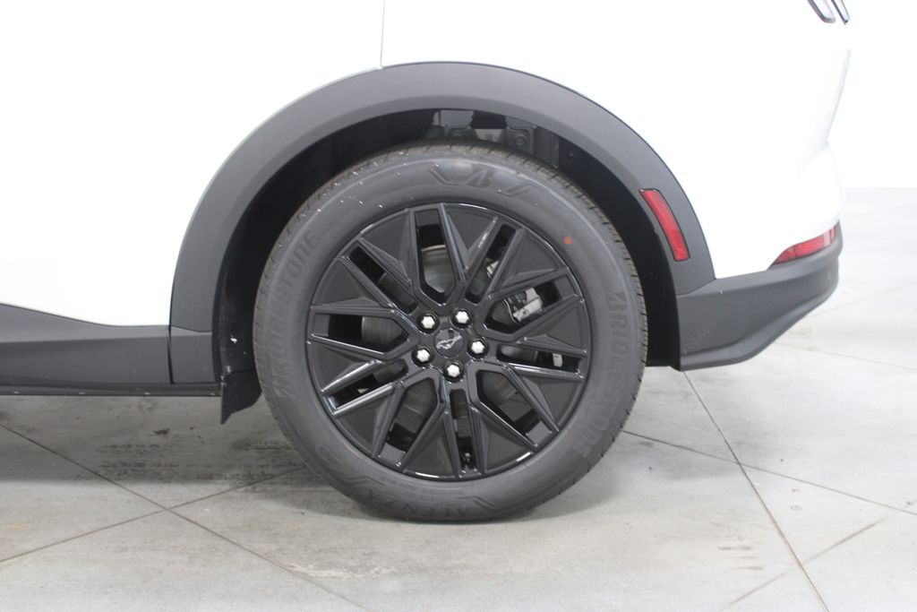 2025 Ford Mustang Mach-E Select - Photo 15