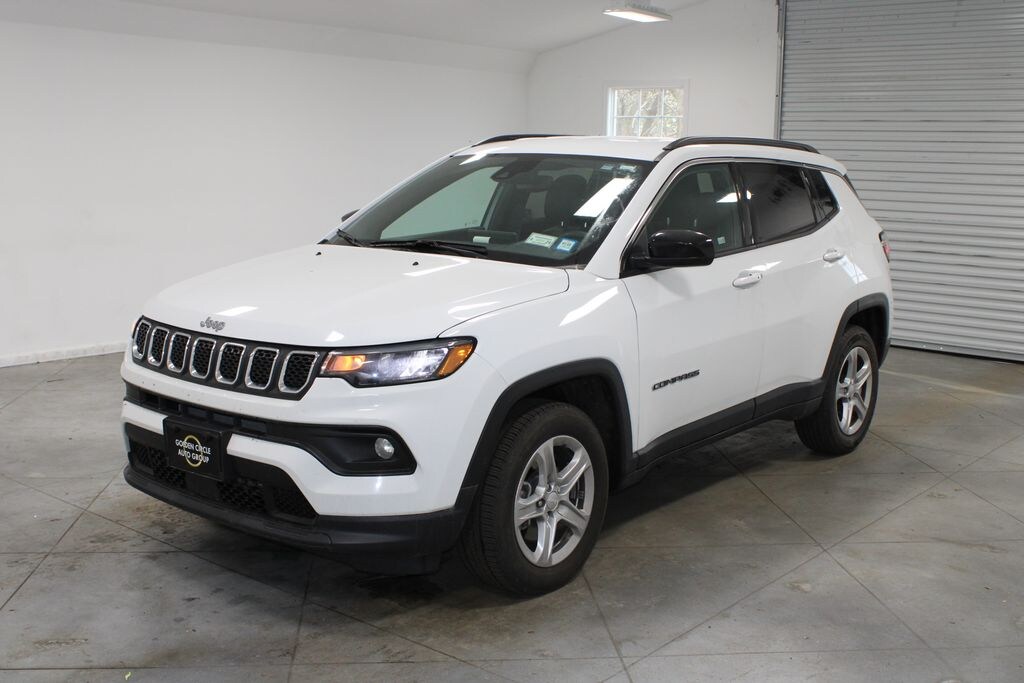 Used 2024 Jeep Compass Latitude SUV