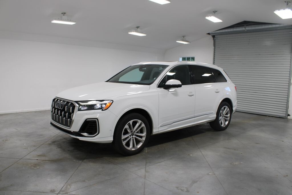 Used 2025 Audi Q7 55 Premium Plus SUV
