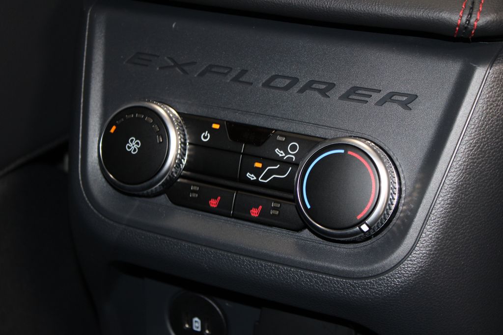 2026 Ford Explorer ST - Photo 36