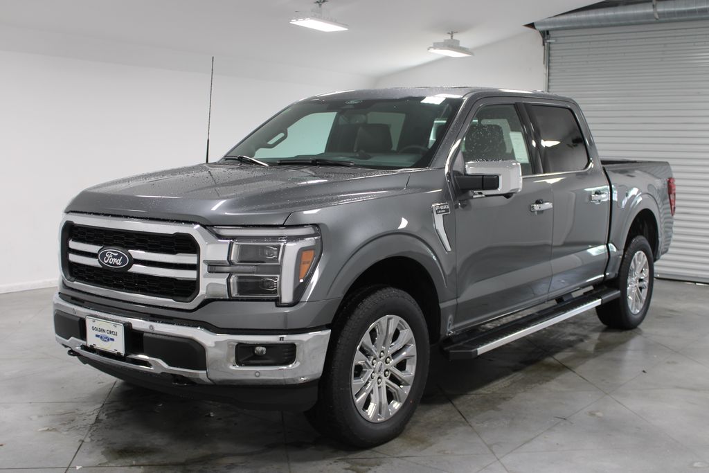 2025 Ford F-150 Lariat photo 3