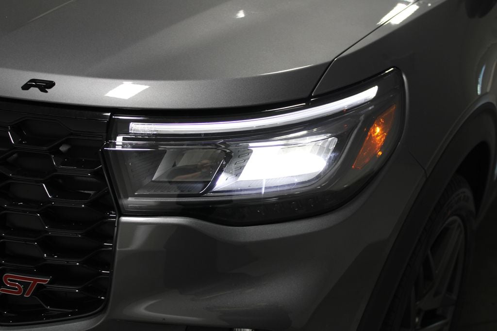 2026 Ford Explorer ST - Photo 62