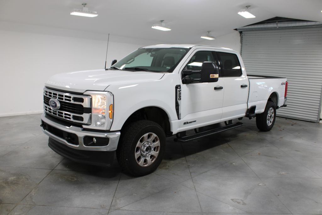2024 Ford F-250 photo 3
