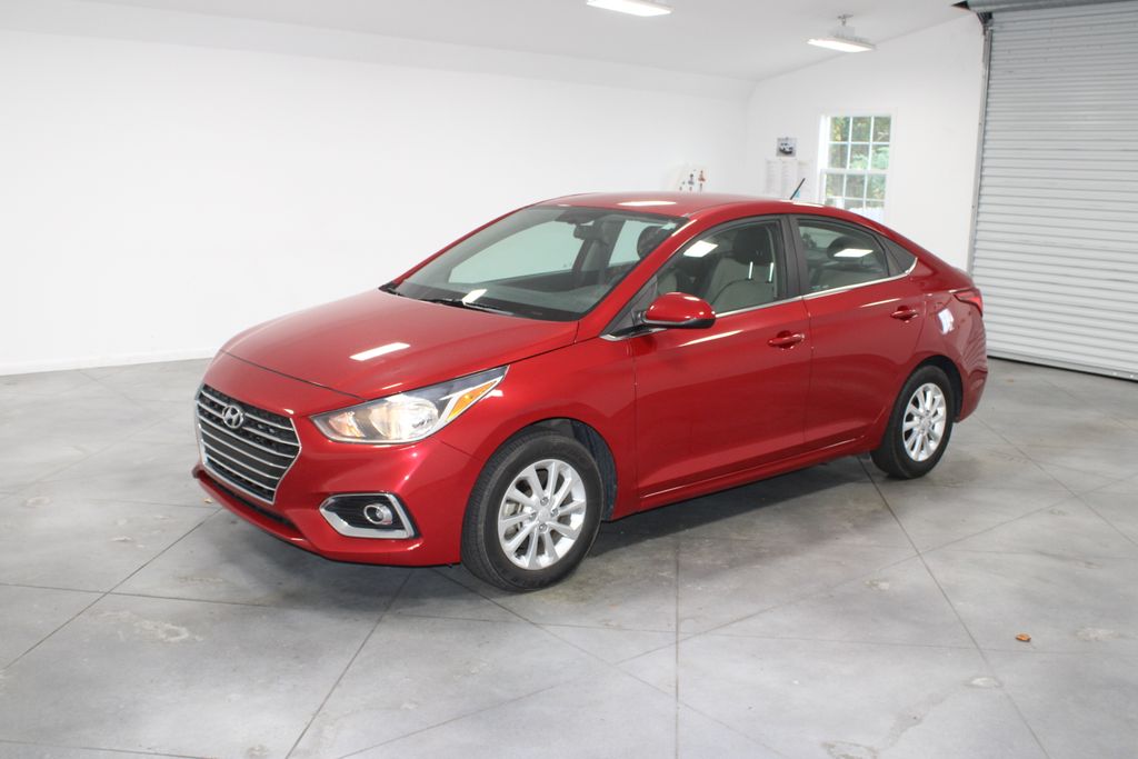 2022 Hyundai Accent SEL photo 2