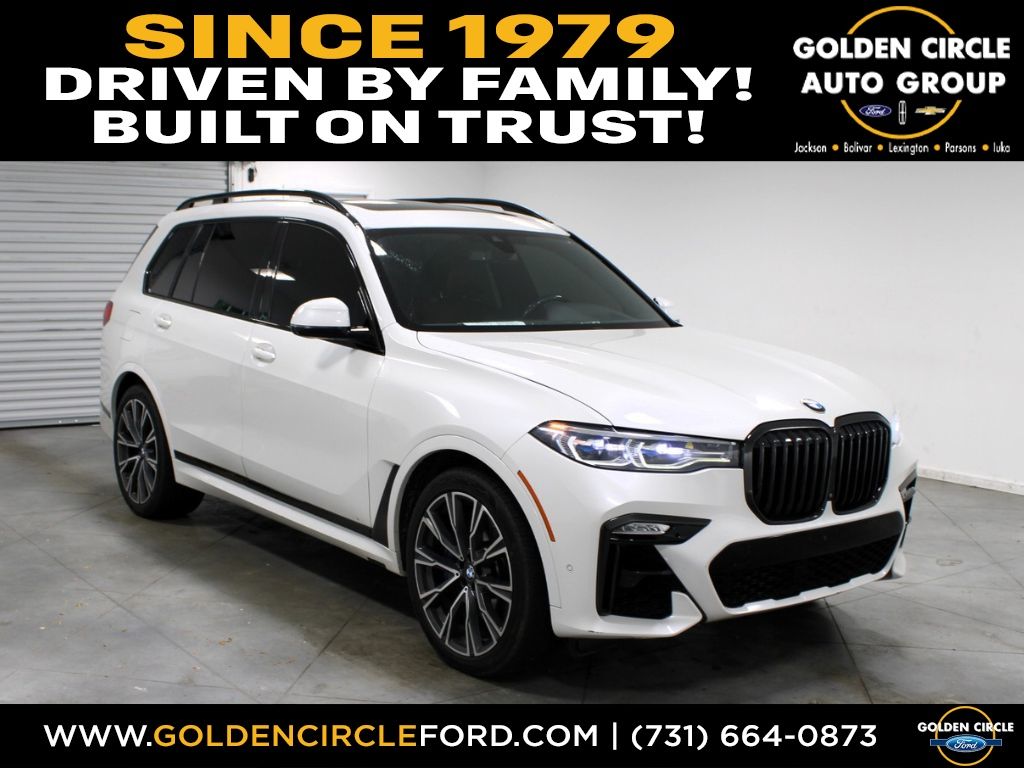 2021 BMW X7 M50i's photo