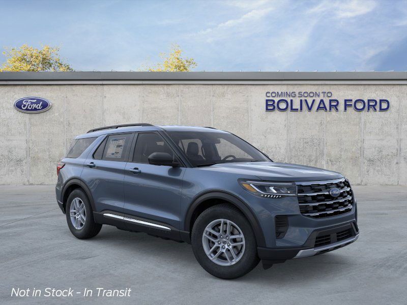 2025 Ford Explorer photo 2