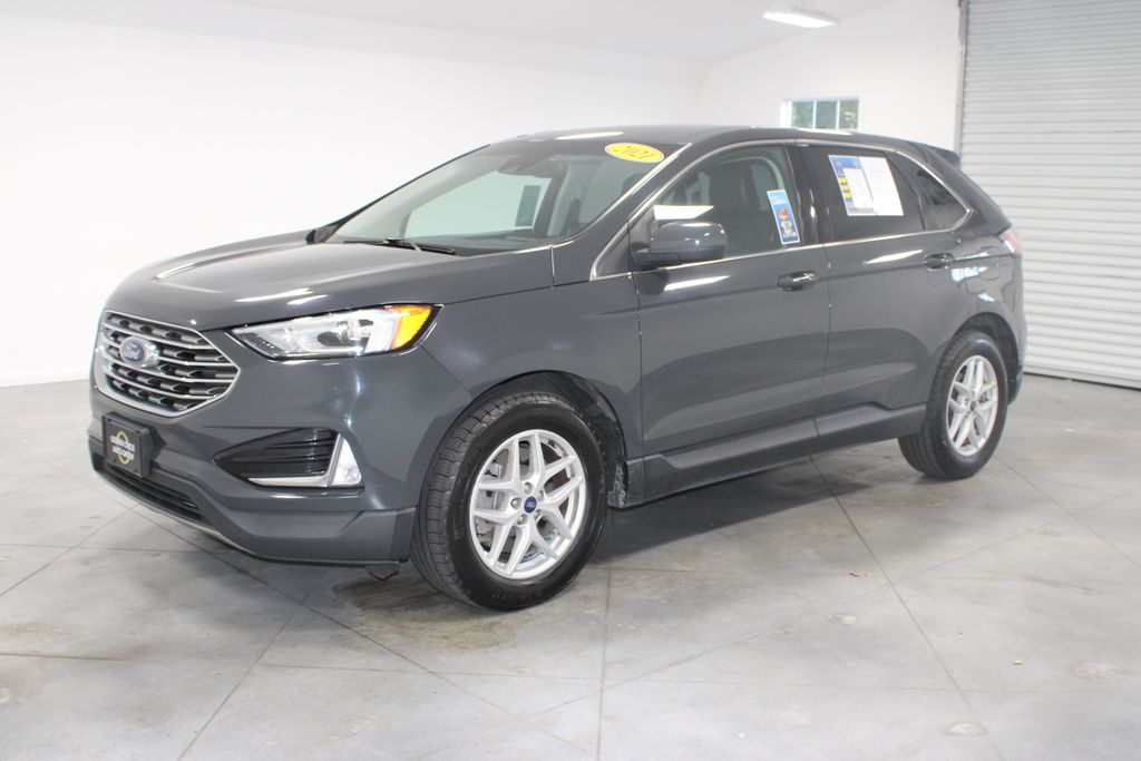 2021 Ford Edge SEL photo 3