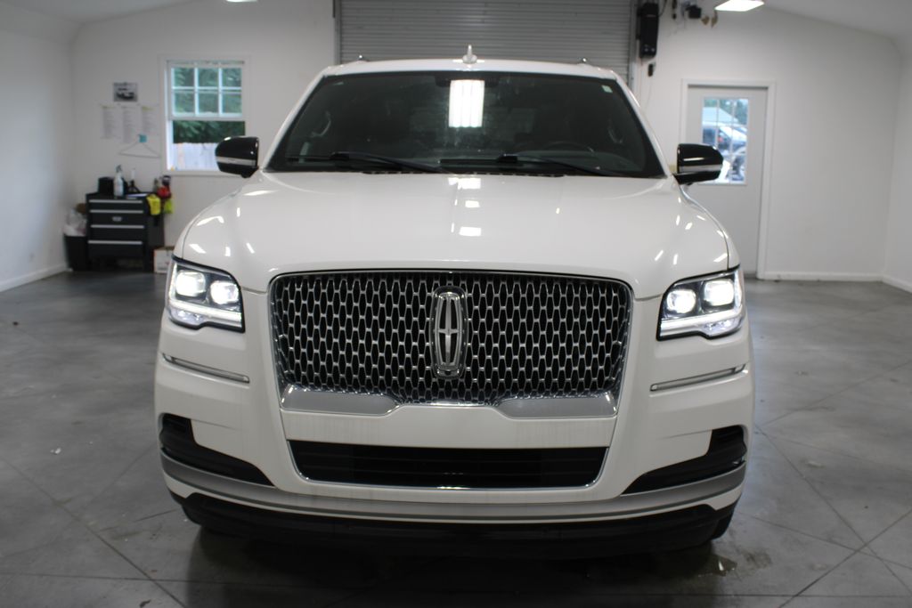 2023 Lincoln Navigator Reserve photo 2