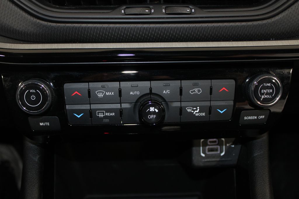 2025 Jeep Compass Trailhawk - Photo 39