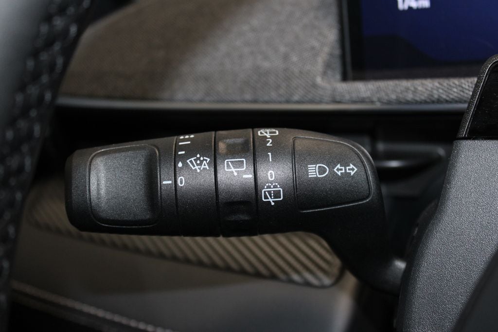 2025 Ford Mustang Mach-E Premium - Photo 40