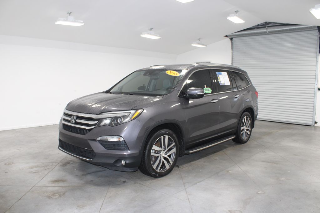 2018 Honda Pilot Elite photo 3