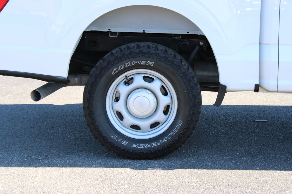 2023 Ford F-150 XL - Photo 12