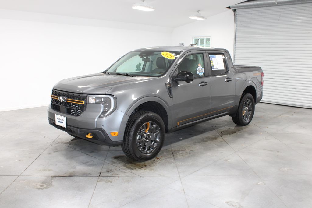 2025 Ford Maverick Tremor photo 2