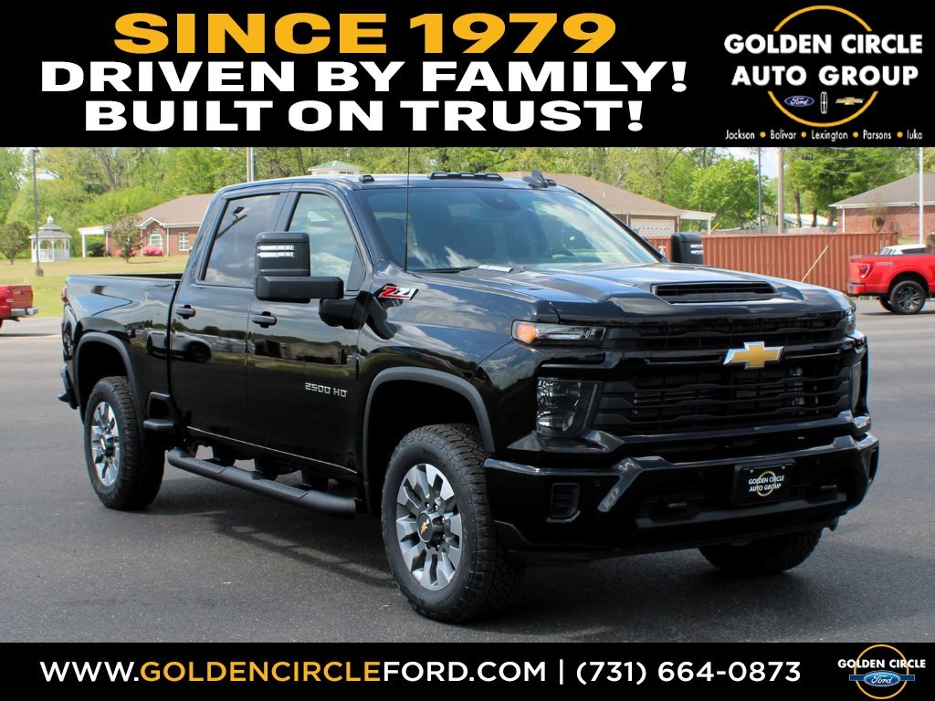 2026 Chevrolet Silverado HD Custom 4WD Crew Cab Standard Box's photo