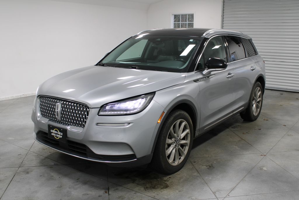 2022 Lincoln Corsair Standard photo 3