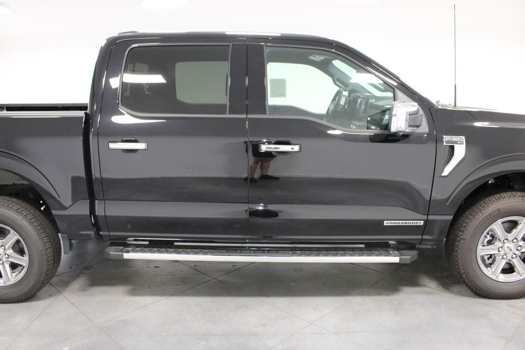 2025 Ford F-150 XLT - Photo 10