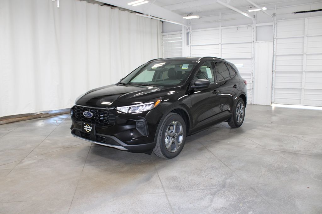 2026 Ford Escape ST-Line photo 3