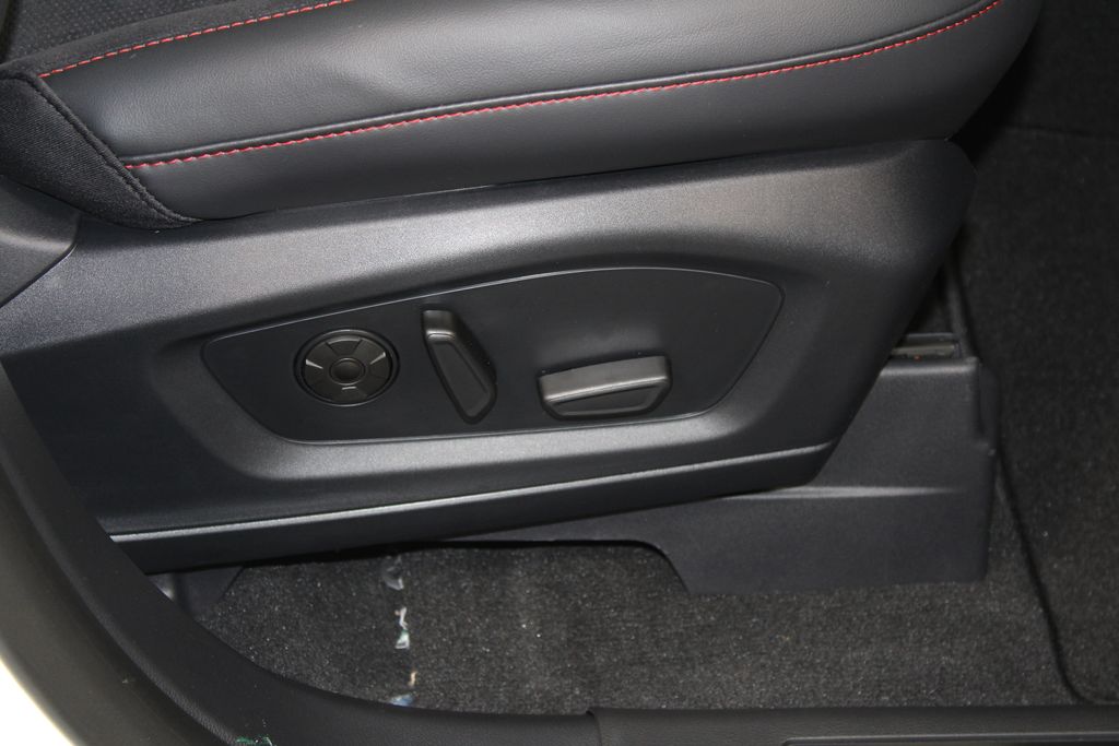 2026 Ford Explorer ST - Photo 27