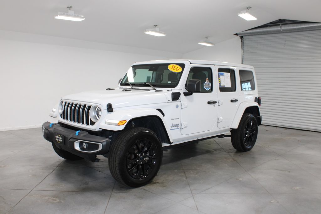 2024 Jeep Wrangler Sahara 4xe photo 3