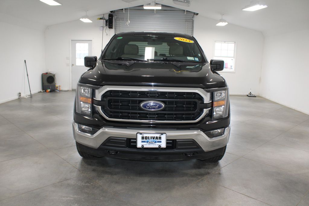 2023 Ford F-150 XLT photo 2