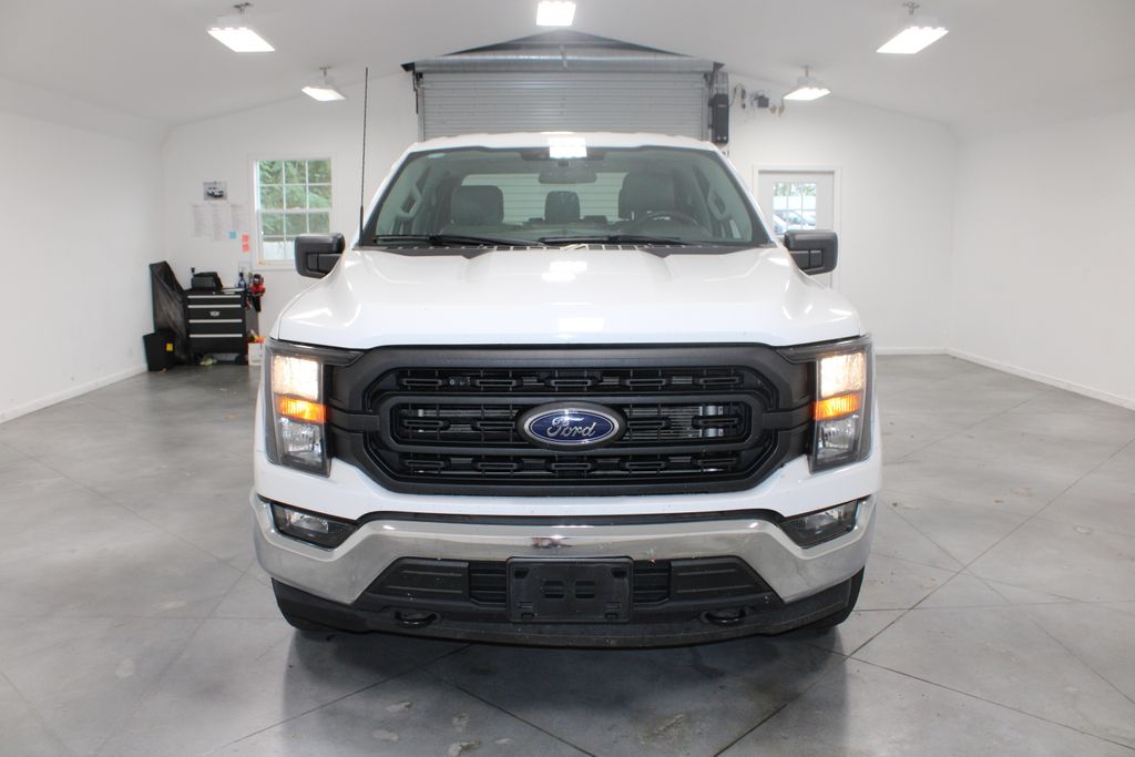 2023 Ford F-150 XL photo 2