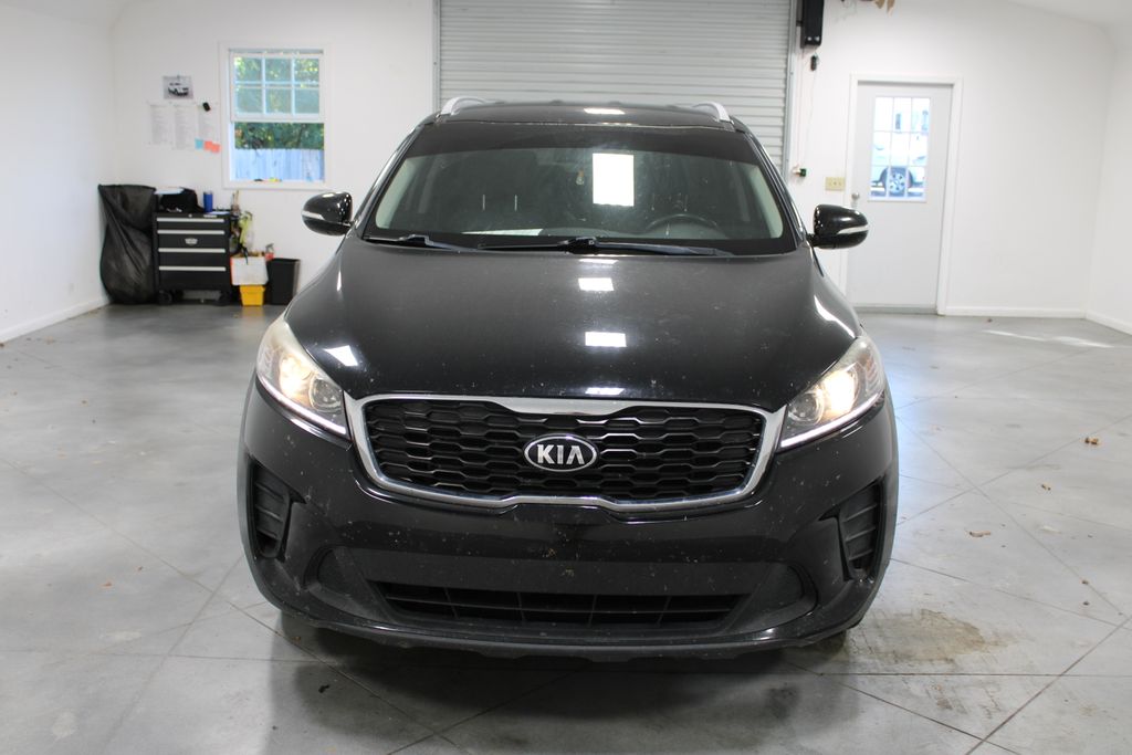 2019 Kia Sorento LX photo 2