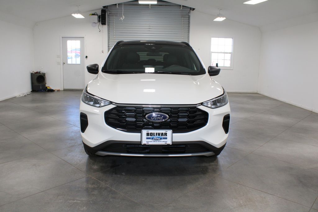 2025 Ford Escape Hybrid ST-Line photo 2