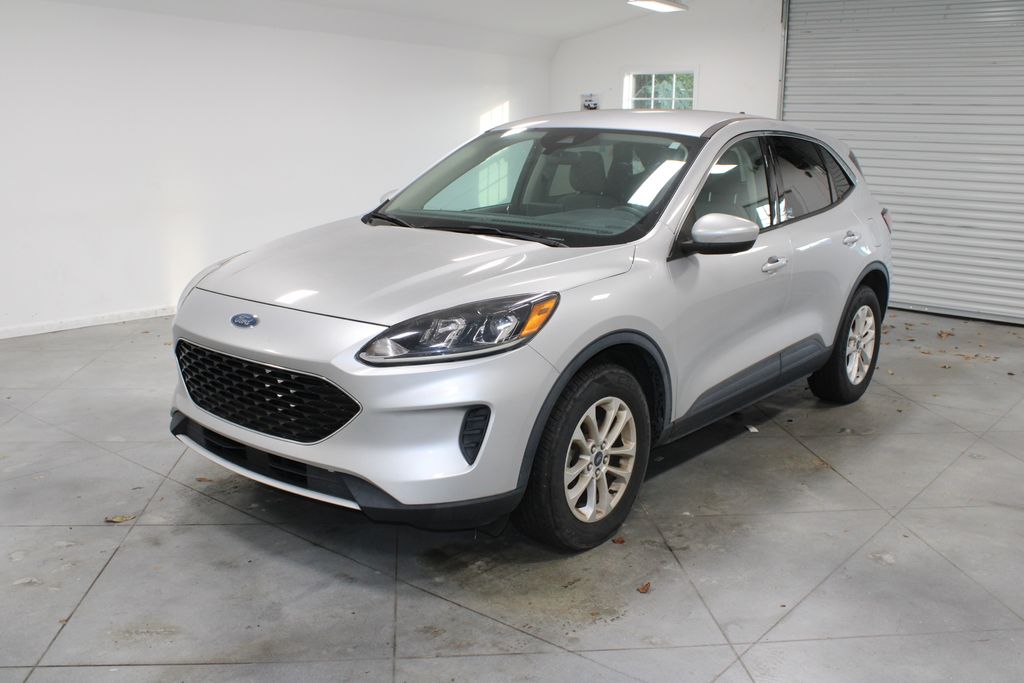 2020 Ford Escape SE photo 2
