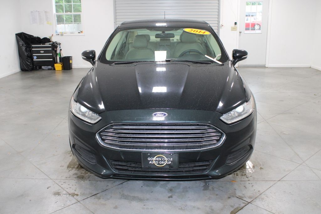Used 2014 Ford Fusion SE Sedan