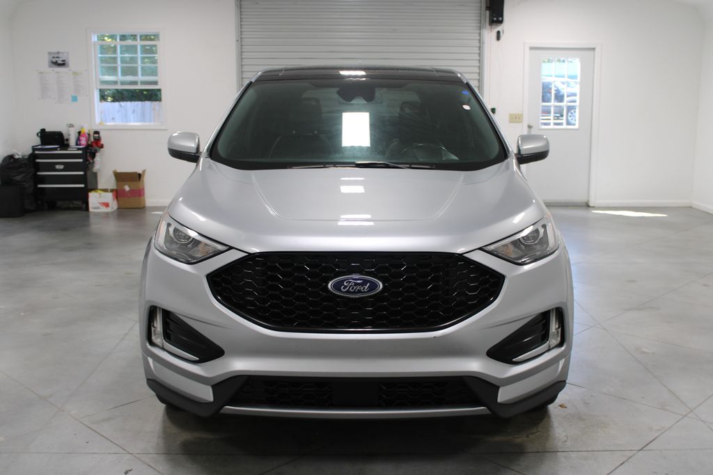 2022 Ford Edge ST photo 2