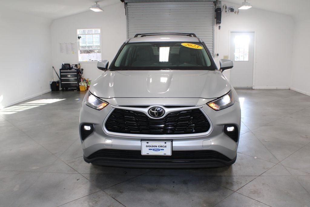 Used 2023 Toyota Highlander LE SUV