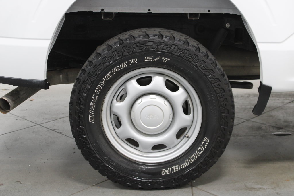 2023 Ford F-150 XL - Photo 13