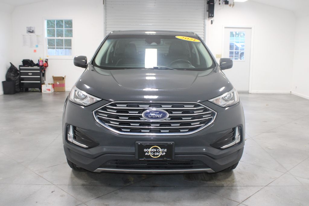 2021 Ford Edge SEL photo 2